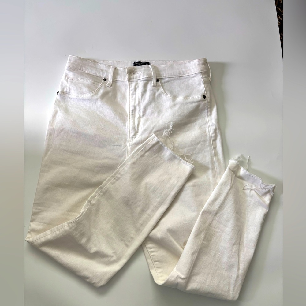 Abercrombie  Ultra High Rise Super Skinny Distressed Ankle Jeans White Size10